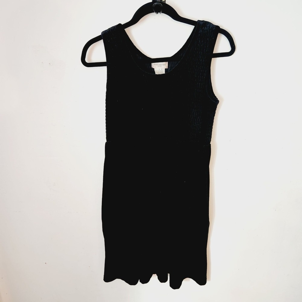 Vintage Jones New York Sport Smocked Black Velvet Top Women's Medium‎